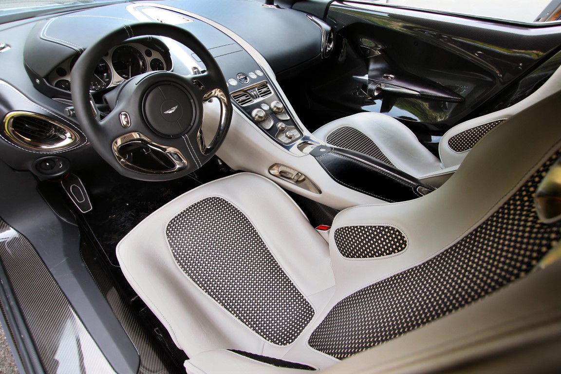 Aston Martin One-77 (Automatic)